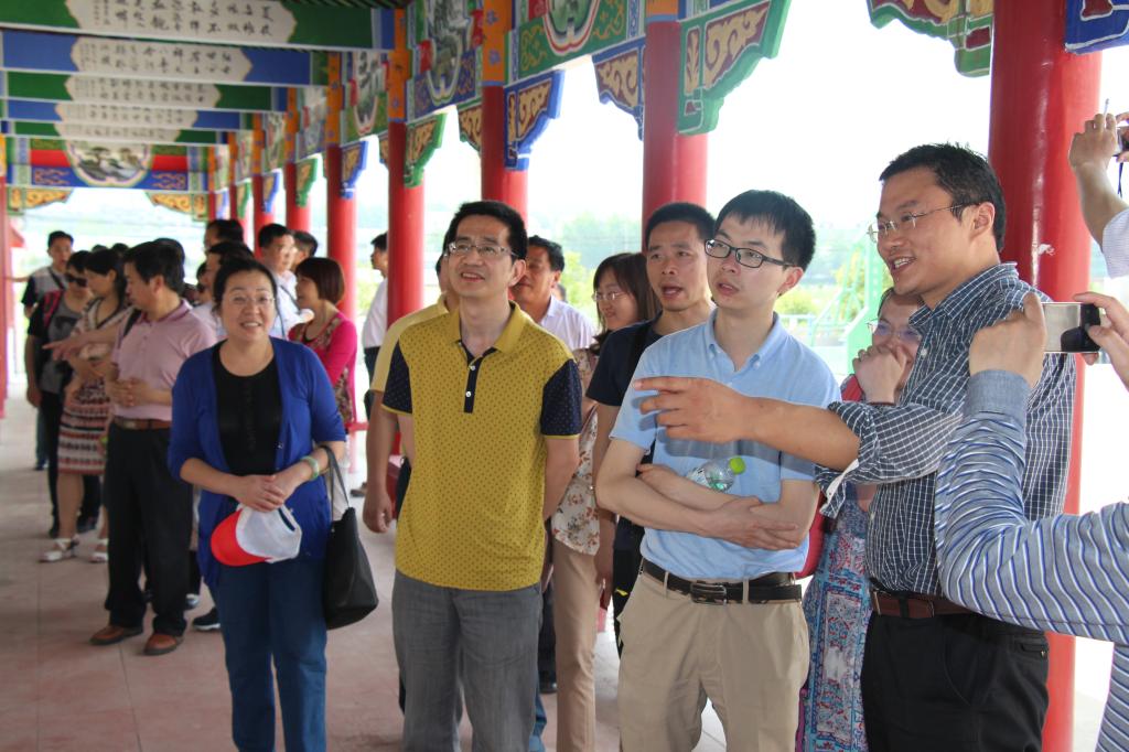 教师进农户，理论下基层——在线买世界杯平台全体党员教师赴英山县乌云山村学习调研