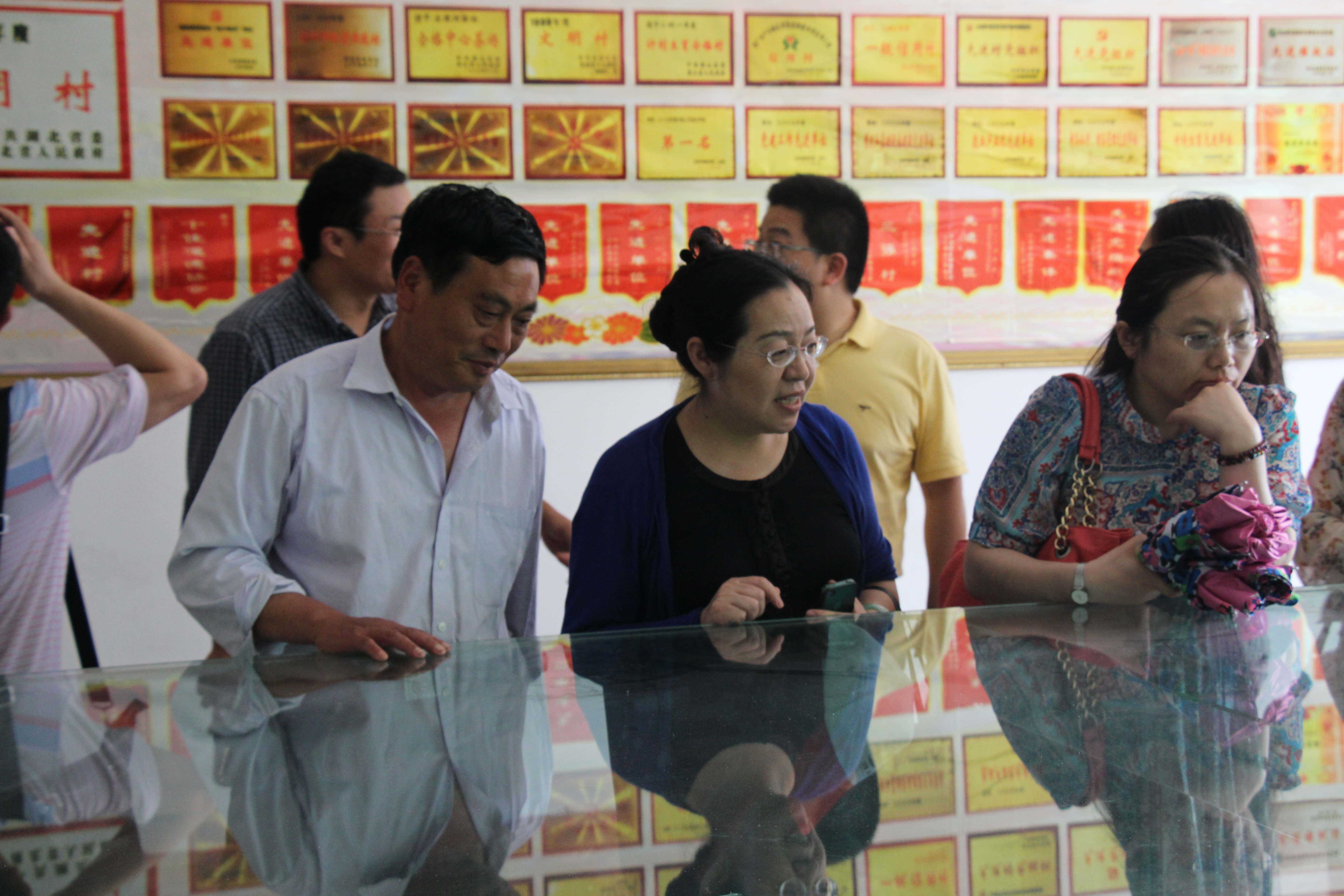 教师进农户，理论下基层——在线买世界杯平台全体党员教师赴英山县乌云山村学习调研