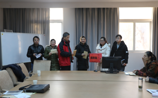 世界杯党委组织“精准扶贫”捐款活动